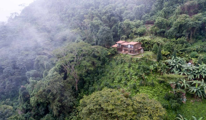 casa-galavanta-deck-exterior