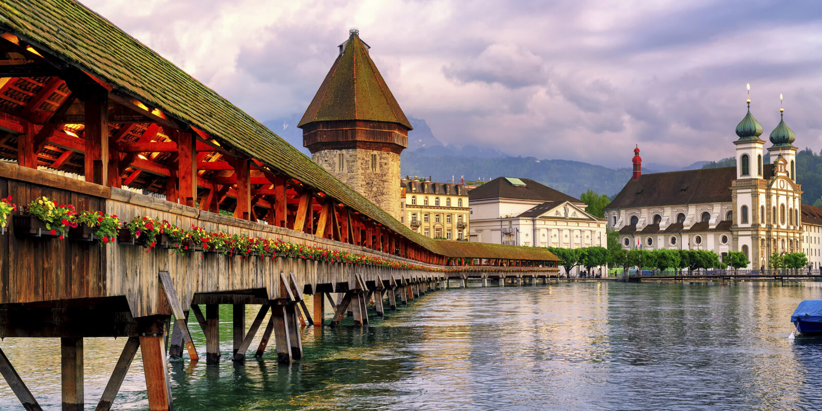 lake-lucerne-chapel-bridge