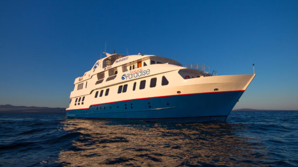 galapagos-natural-paradise-cruise