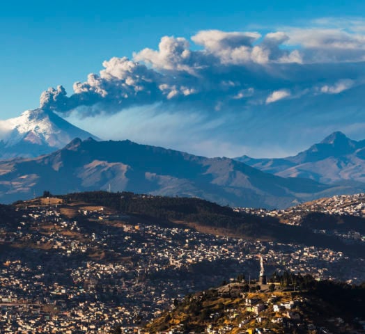 quito-cotopaxi-view-ecuador